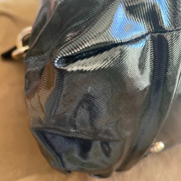 Brand New (Authentic) Gucci Med/Large - Picture 10 of 16